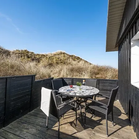 Vina - 200m To The Fjord By Interhome *