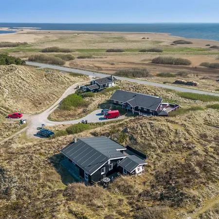 Vina - 200m To The Fjord By Interhome