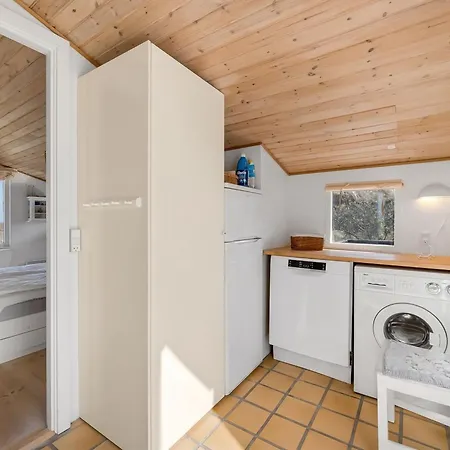 Vina - 200m To The Fjord By Interhome *